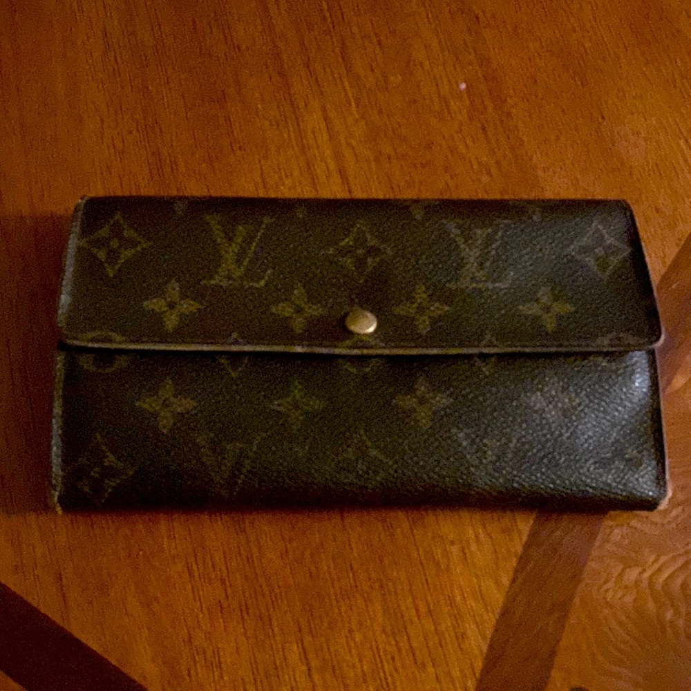 Louis Vuitton long monogram wallet Authentic